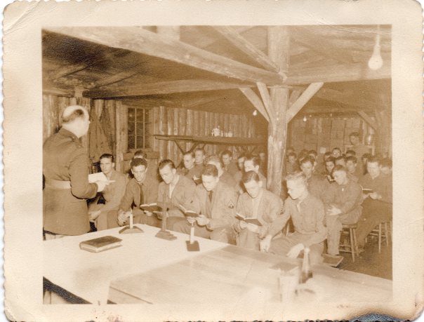 WW2 chaplain worship
